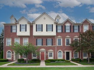 1627 E Lakeview Ln, Canton, MI 48187