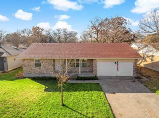 2421 Livenshire Dr, Garland, TX 75041