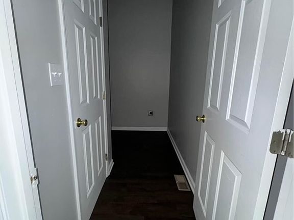 4th image of 270 Sherman Ave #1
