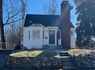 62 Fiddis Ave, Pontiac, MI 48342