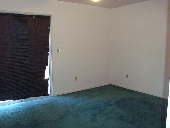 5th image of 2645 51st Ave