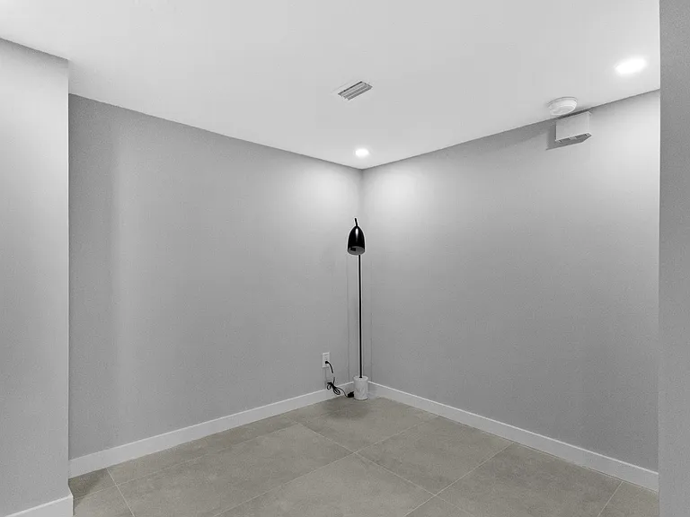 3900 Galt Ocean Dr #2114 — Photo 34