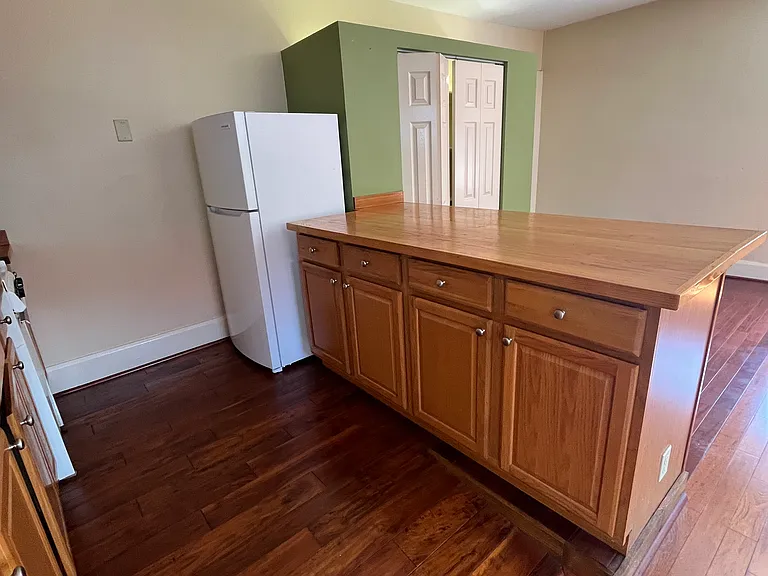 229 S Osprey Ave #202 — Photo 3