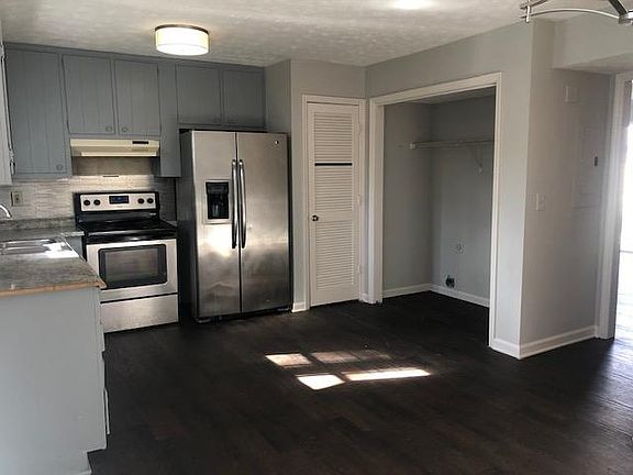 4th image of 3066 Parkside Ct