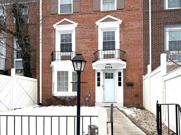 8104 Oaklake Ct, Alexandria, VA 22309