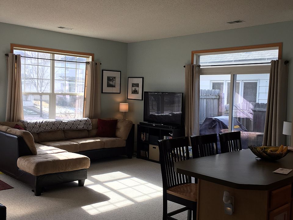 1st image of 685 Armstrong Ave