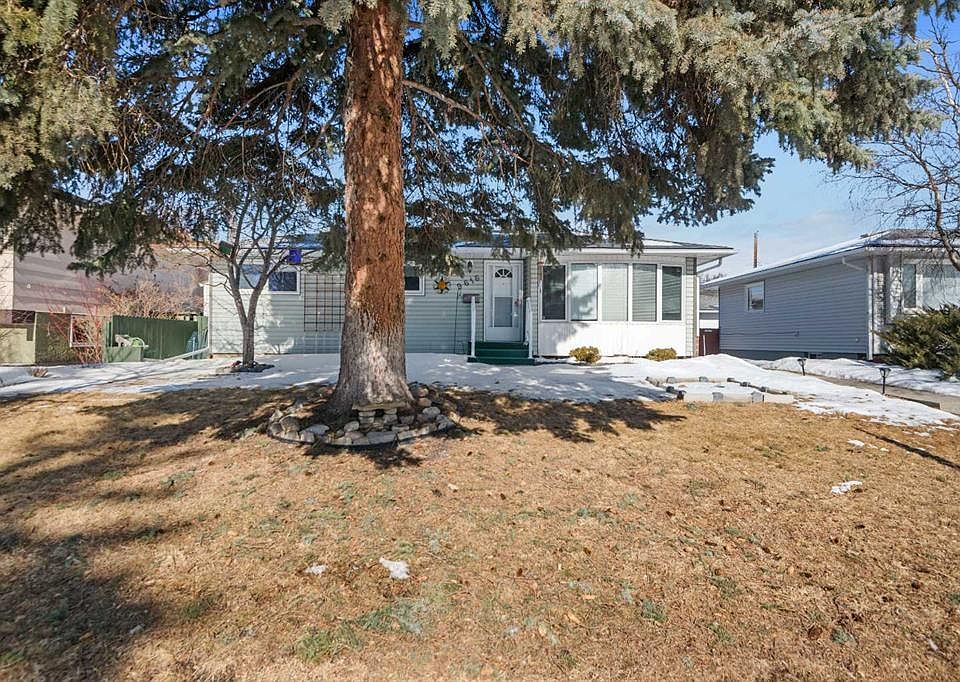 1st image of 9616 S Assiniboine Rd SE