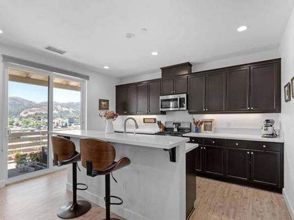226 Bainbridge Ct