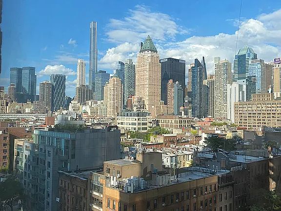 3rd image of 500 W 43rd St APT 12D