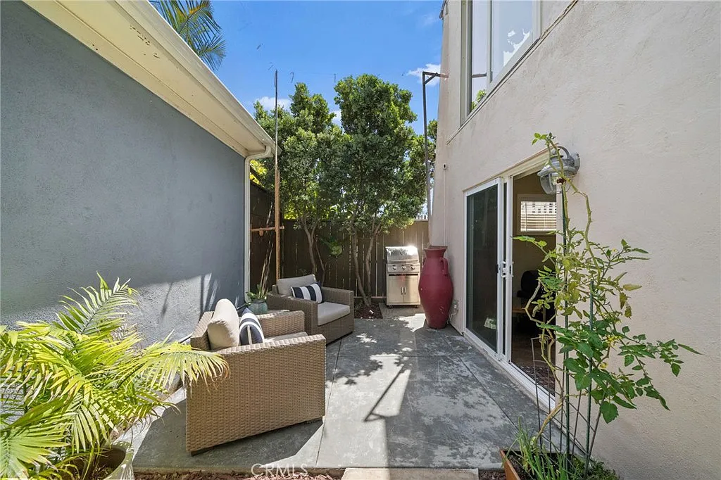 Building Photo - 215 Monterey Studio #STUDIO