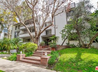 406 N Oakhurst Dr UNIT 203, Beverly Hills, CA 90210