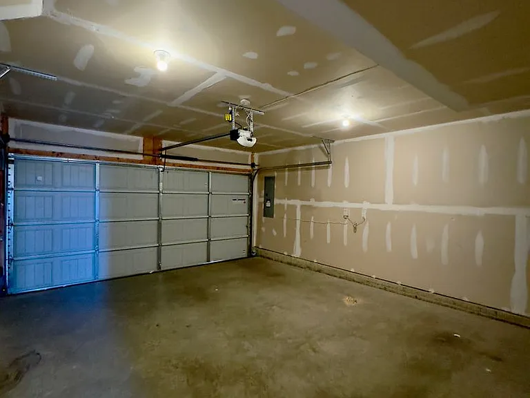2115 Woodlands Rd — Photo 14