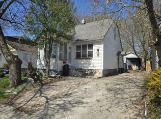 131 Stewart St, Oakville, ON L6K 1X8