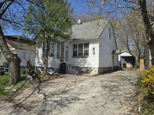 131 Stewart St, Oakville, ON L6K 1X8
