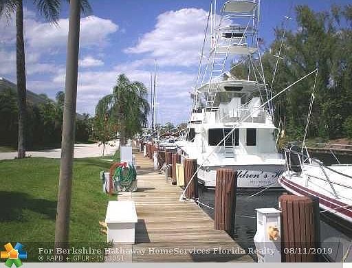 Waterfront/Dock/Pier