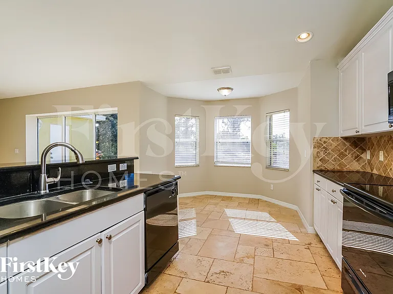 3919 3rd St W — Photo 7