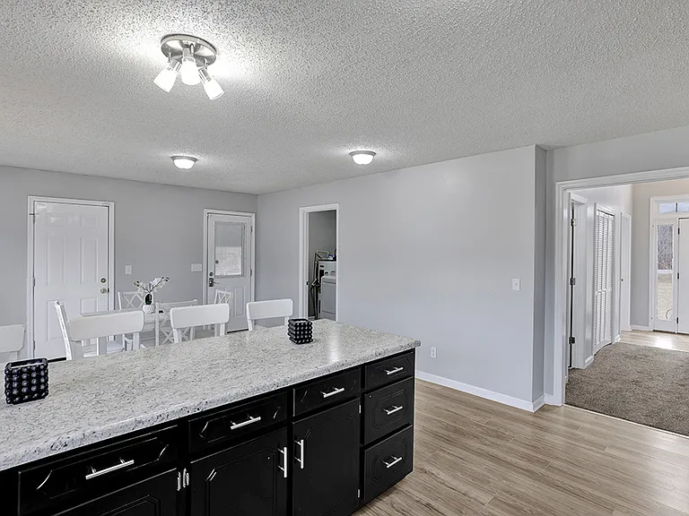 6105 County Road 11 #D — Photo 5