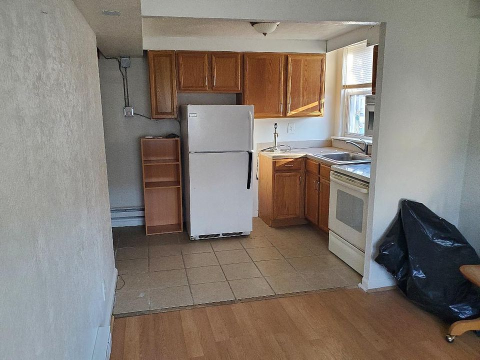 1st image of 7911 Cottage St Frnt A