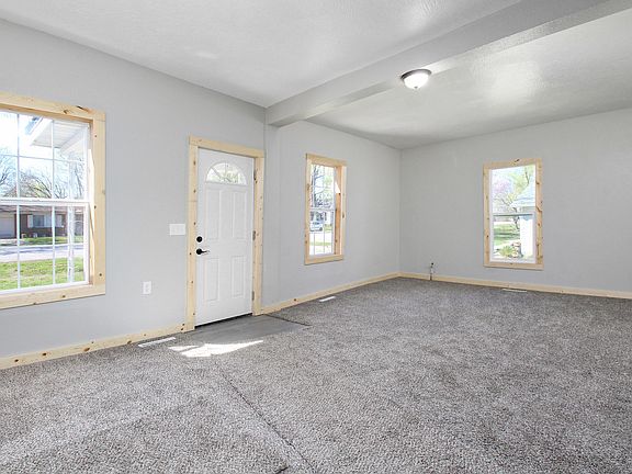 5th image of 630 E South St