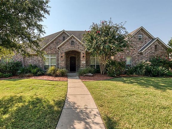 2nd image of 1605 Plum Creek Dr
