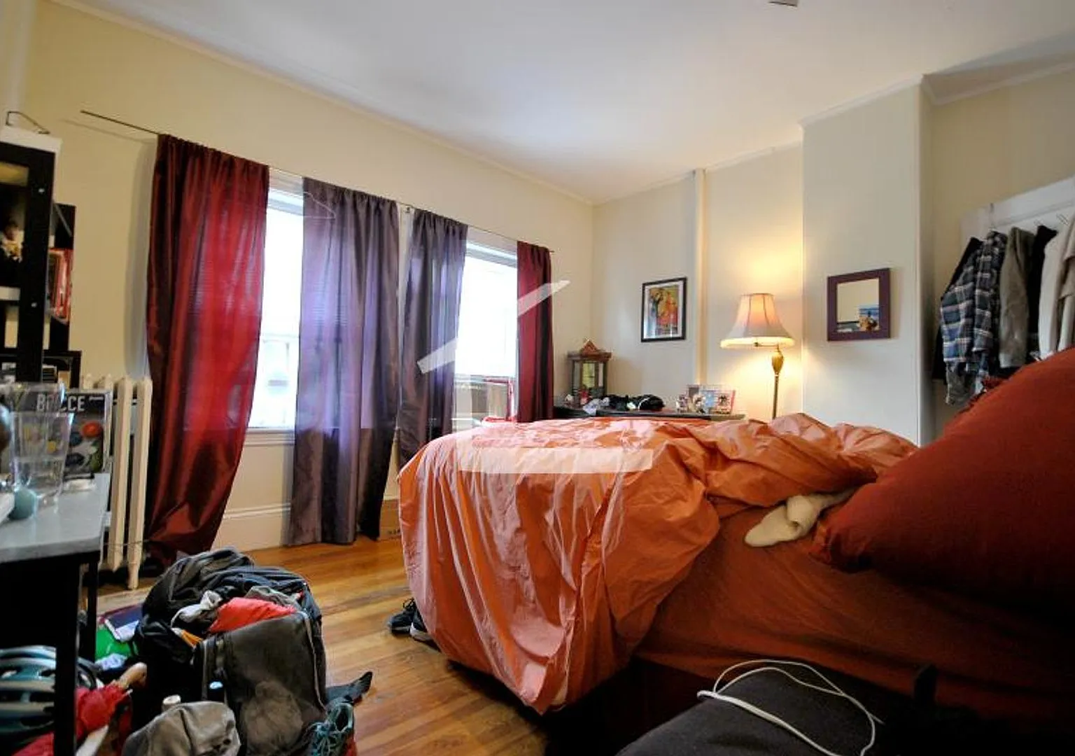 NIce 3 bed in Brookline — Photo 3
