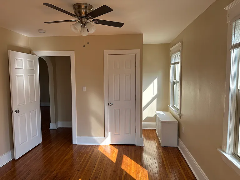 4828 Glenway Ave — Photo 11