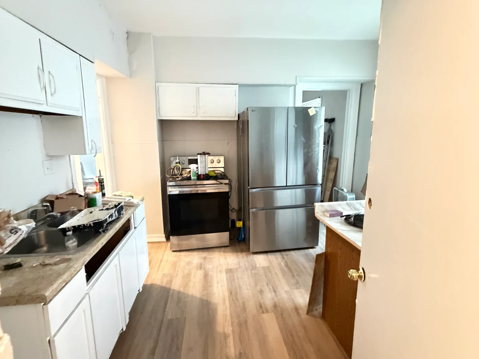 3 bed, 1300 sqft, $1,299 — Photo 2