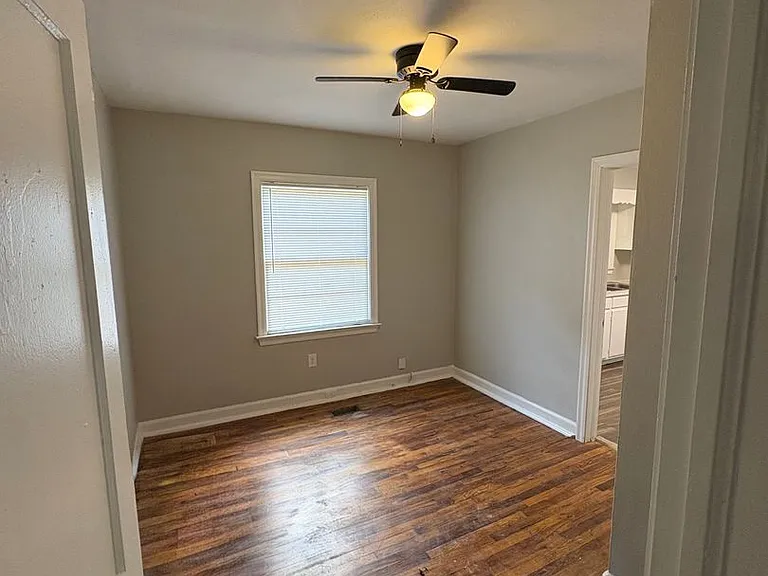 1713 Gillespie Ave — Photo 7