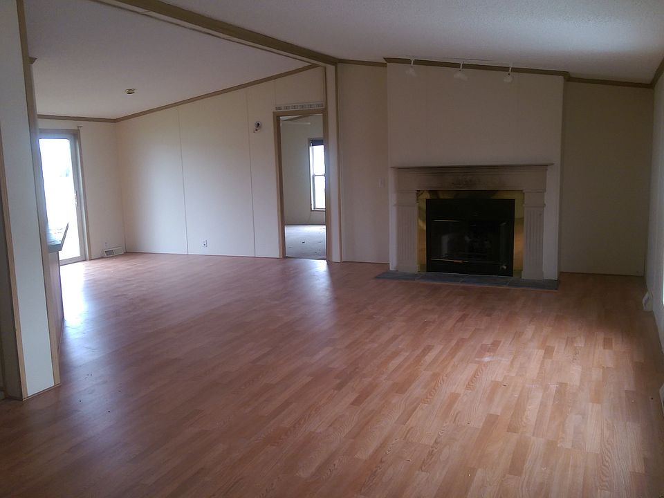 1st image of 349 Saddle Ln