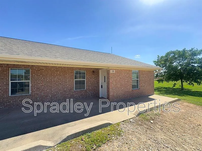 Building Photo - 130 Lacey Lou Ln