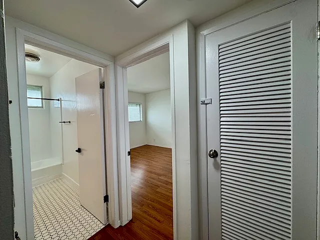 337 S Elm Dr #4 — Photo 25