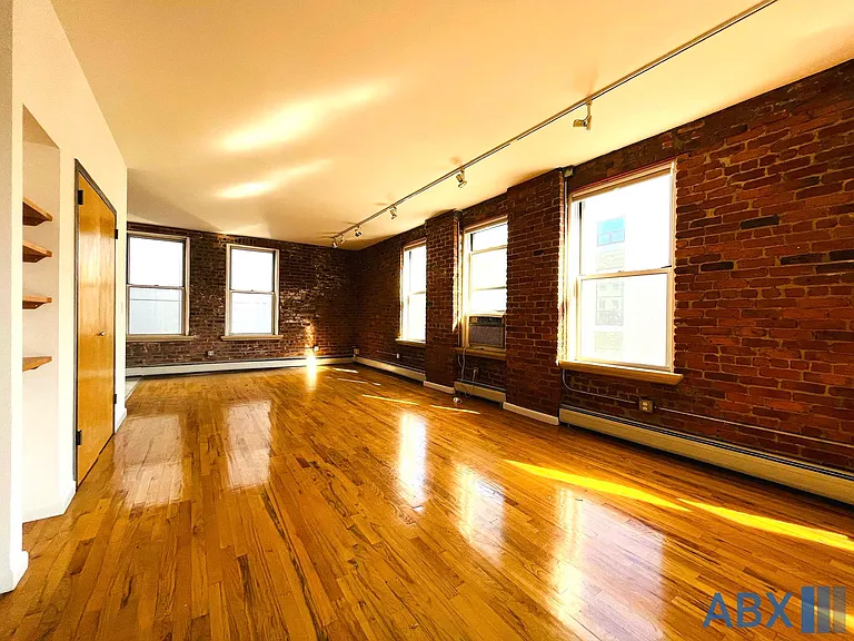 425 Keap St #4B — Photo 13