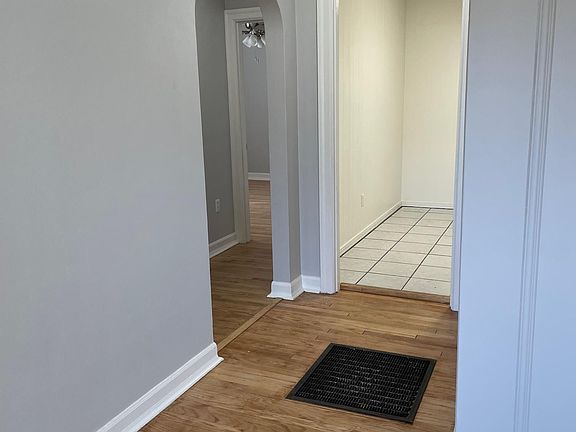 5th image of 1243 Henry Dr