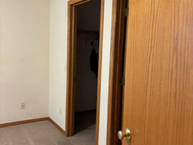 514 N Westmount Dr #4 — Photo 19