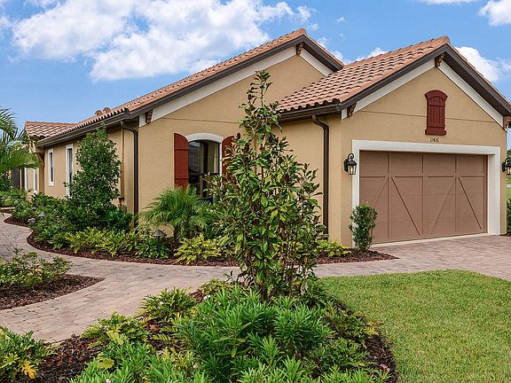 3rd image of 11411 Juglans Dr #D1u7c3