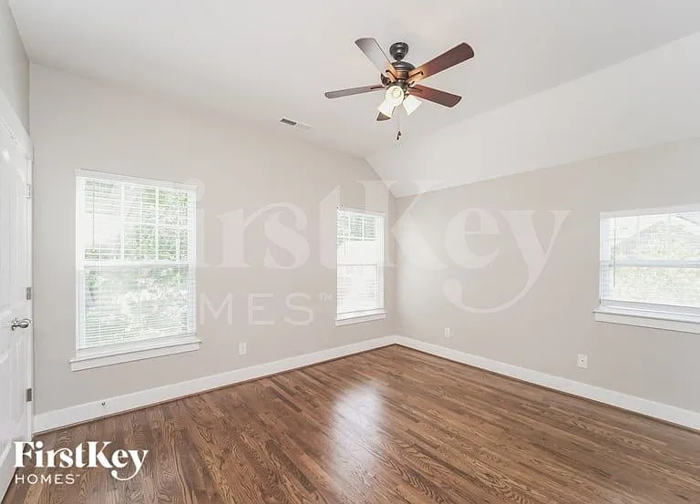 355 Spring St — Photo 13