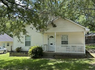 222 South St, Woodruff, SC 29388