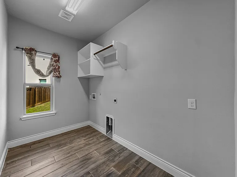 2157 Winsbury Way — Photo 21