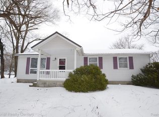 5993 Avalon Cir, Lexington, MI 48450