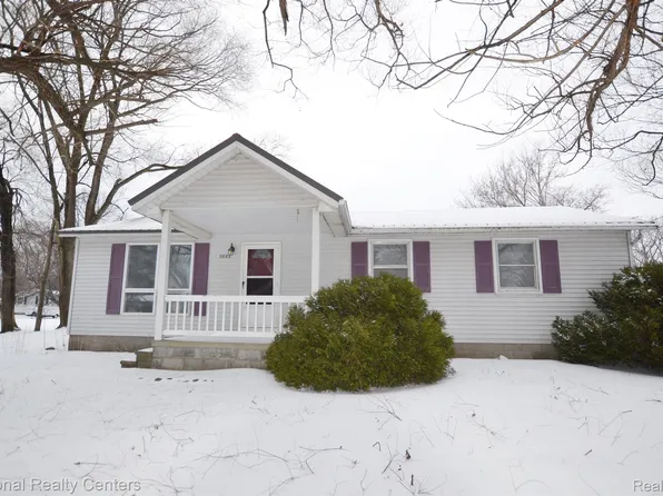 5993 Avalon Cir, Lexington, MI 48450