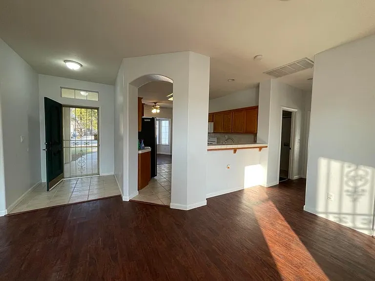 5764 E Tower Ave — Photo 3