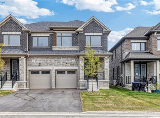 17 Daffodil Rd, Springwater, ON L9X2C5