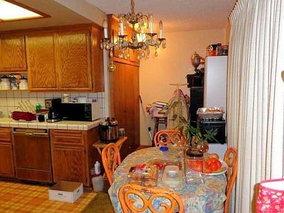 5th image of 10926 Odell Ave