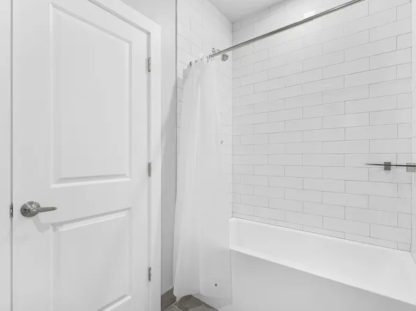 132 W Ashmead St, Philadelphia, PA 19144