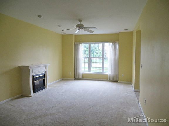 5th image of 51825 Lionel Ln