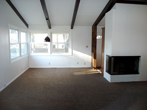 4th image of 1770 Buena Vista Dr