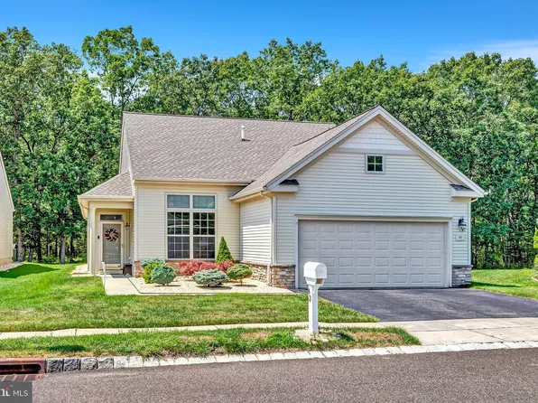 43 Westport Dr, Barnegat, NJ 08005