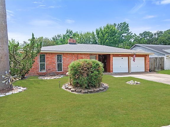 3rd image of 11515 Ensbrook Dr