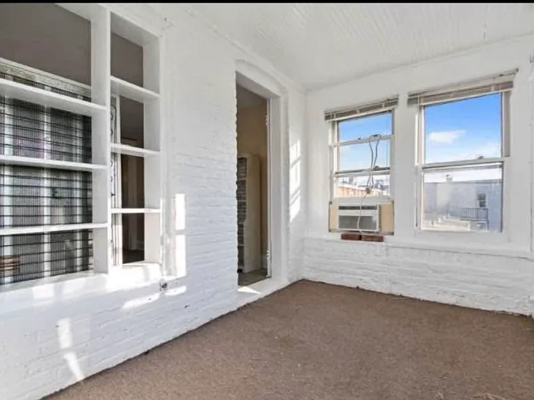 2916 Guilford Ave — Photo 8