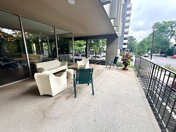 5th image of 1175 N Vine St APT 403